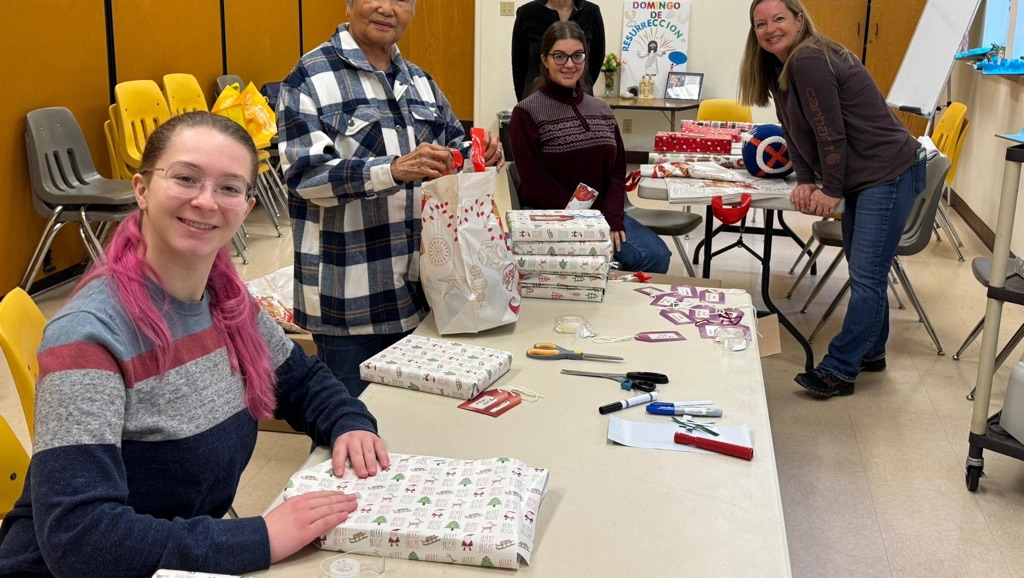 St Theresa Christmas Giving 4